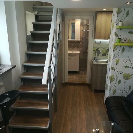 Classy And Cozy - Parking - 3 Beds - Near Center Novi Sad Exterior photo